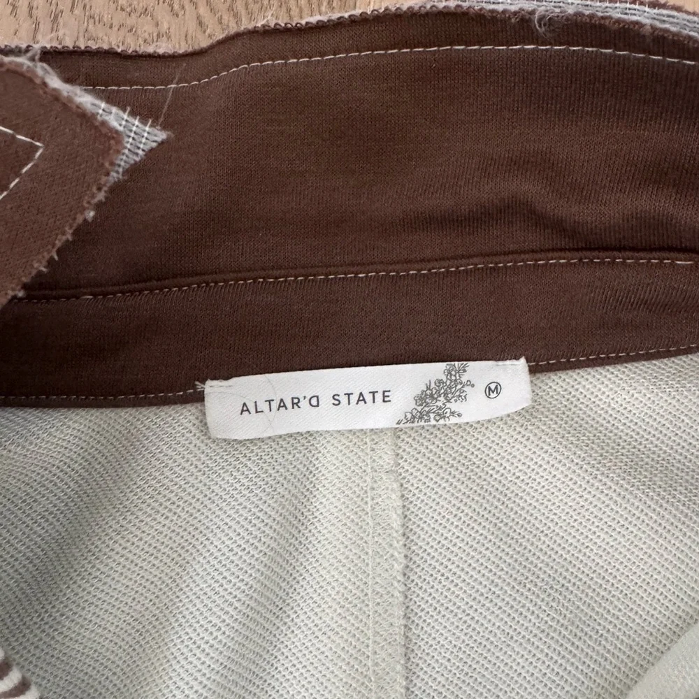 Altar'd State Women's Blake Cropped Polo Pullover brown - Picture 7 of 7